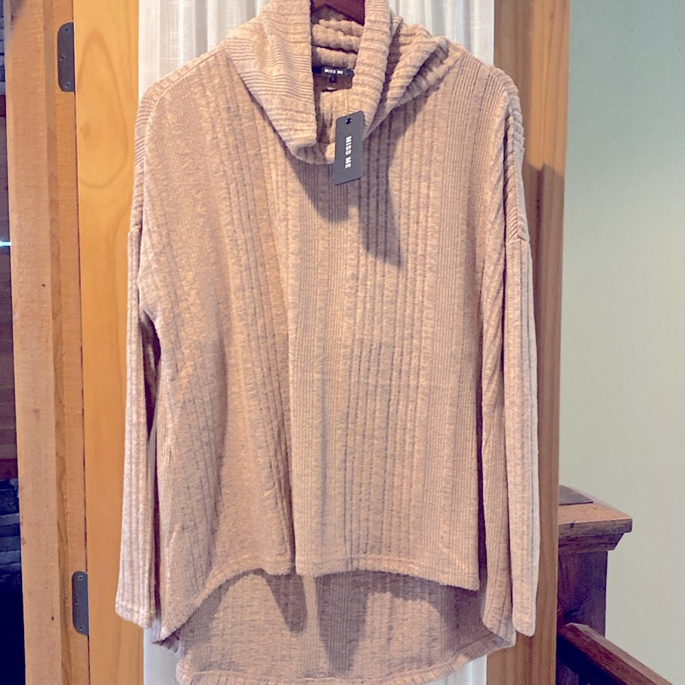 Miss Me NWT Size S or M Turtleneck